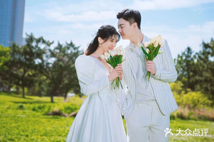 巴黎春天·菀纱仙庭婚纱美学图片