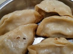 -黄阿姨锅贴大王(万航渡路店)