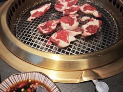 -铭牛烧肉·和牛海鲜自助(高新月牙湖店)