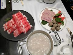 -红鼎豆捞·非遗鲍皇汤火锅(宝丰路店)