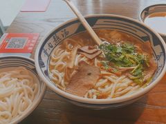 -鑫花溪牛肉米粉(景德路店)