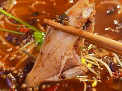 -鸿顺老铁锅美蛙鱼府(解放碑店)