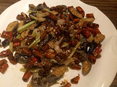 -喝丢一只鞋辣炒海鲜小烧烤(三八广场店)