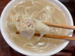 刀鱼馄饨-老半斋(福州路店)