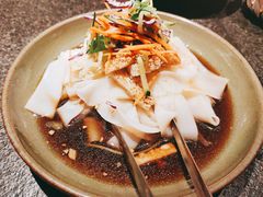 羊毛工镇凉皮-丝路金桃·新疆菜(徐汇店)