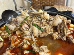 -昱龙大盆牛蛙馆(三兴街总店)