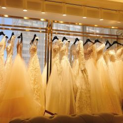点击看大图 -拉瑞娜LaReine婚纱礼服高级定制