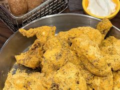 -BHC炸鸡(明洞总店)