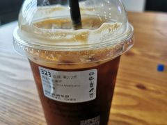 拿铁-瑞幸咖啡(仁和新城店)