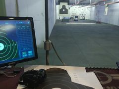 -都市枪神实弹射击俱乐部