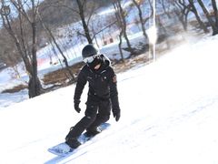 -庙香山滑雪场