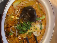 -小蛮椒麻辣烫·麻辣拌(青浦宝龙店)