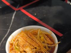 -陇上秦轩西安biangbiang面(朝龙汇店)