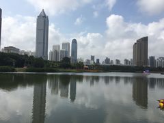 -万绿园