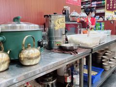自助取餐区-正南齊北重庆老火锅(光华村直营店)