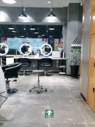 剪发区-时尚殿堂明星门店