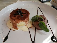 -必胜客(证大大拇指店)