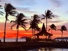 -Sunset Bar(丹绒亚路香格里拉店)