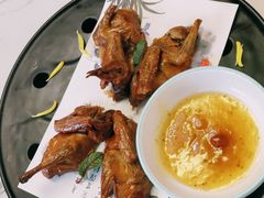 脆皮乳鸽-福悦荟·锦肴