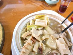 -芦茨金富饭庄·25年老字号·专做稻草鸡