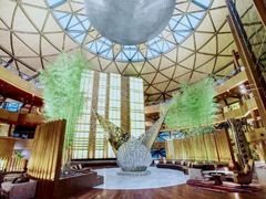 -上海滴水湖皇冠假日酒店