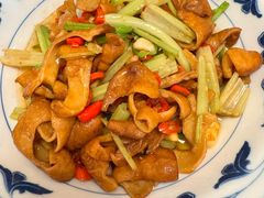 -鲁哥饭店(北正街店)