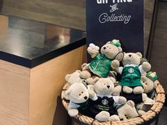 -星巴克(香港国际机场44号闸店)