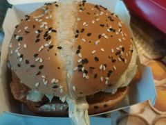 -麦当劳(吴圩机场店)