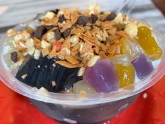 双色凉粉芋丸脆果-玫瑰甜品(文明路店)