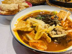 -丽丽三鲜螺蛳粉(田林路店)
