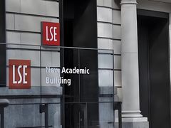 -中加枫华国际学校