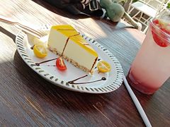 百香果奶酪慕斯-灯塔咖啡馆BOOK·Coffee Shop