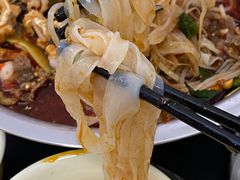 -周良天山牛杂城(天山路总店)