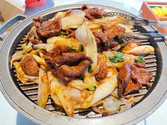 经典葱爆小羔羊肉-悦融·京鲁菜·露台花园(安定门店)