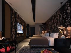 -万泊酒店(长沙五一广场国金中心店)