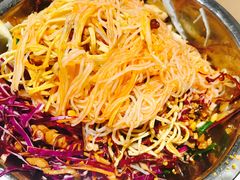 -喝丢一只鞋辣炒海鲜小烧烤(三八广场店)