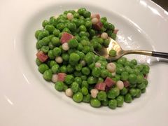 火腿豌豆鸡头米-上海人家花樣年华(中山公园店)