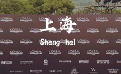 -变画·发型STUDIO