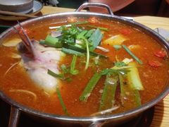 -老凯俚酸汤鱼(鸿通城店)