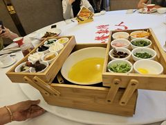 -云南荟·湖畔领宴(领事馆店)