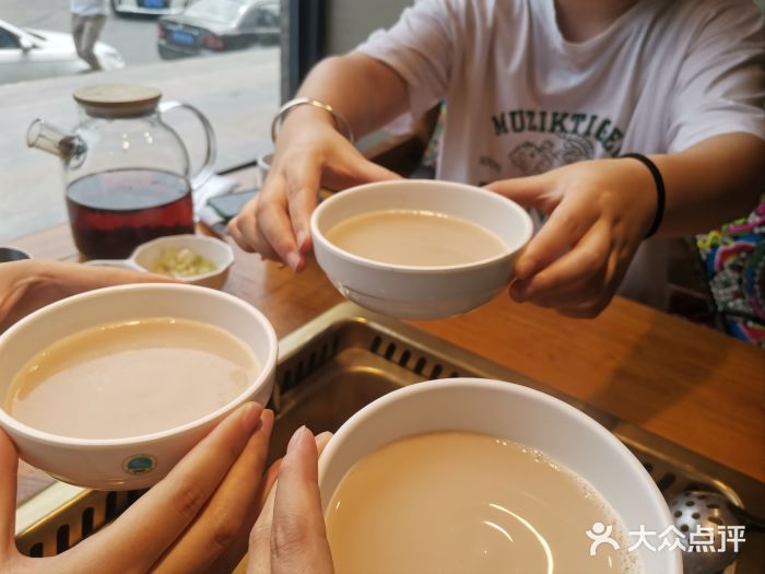 泽成冰煮羊火锅(中正天街店)图片