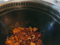 -哈尔滨烧烤·山河村铁锅炖(交大店)
