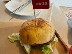 -必胜客(巴沟店)