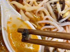 -丽丽三鲜螺蛳粉(田林路店)