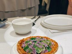 丹麦酥饼佐香草蜗牛-Le Bistrot de Racine