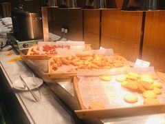 -飨食汇全日制餐厅·昆山皇冠假日酒店(九方店)