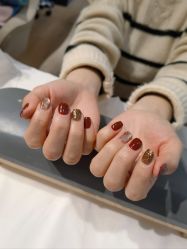 -UGIRL有个美甲
