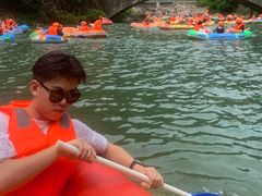 -安吉龙王山峡谷漂流