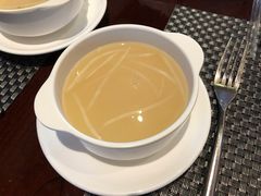 鱼翅浓汤-荣誉国际酒店-云顶旋转餐厅