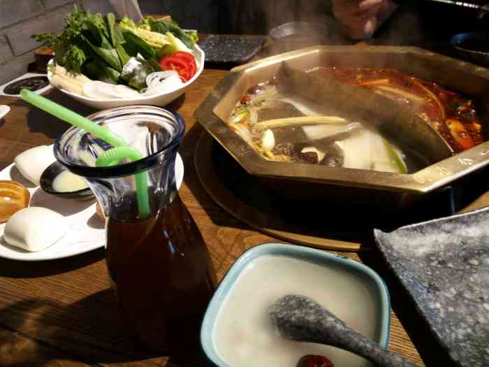 川奇火锅-"凑合的一家店吧,刚开始的时候团购超级便宜.